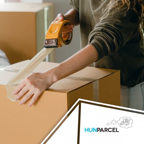 A tökéletes csomagolás elkészítése az országok közötti szállításhoz csomagfeladás és költöztetés esetén